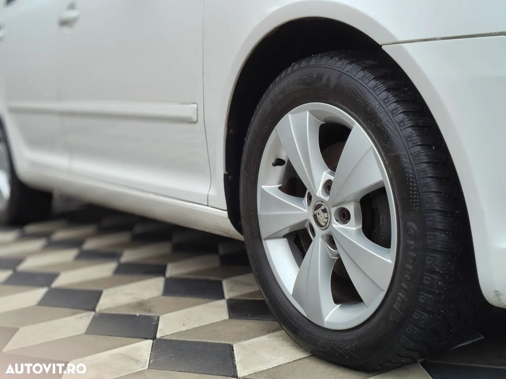 Skoda Octavia 1.6 TDI DPF DSG Classic - 11