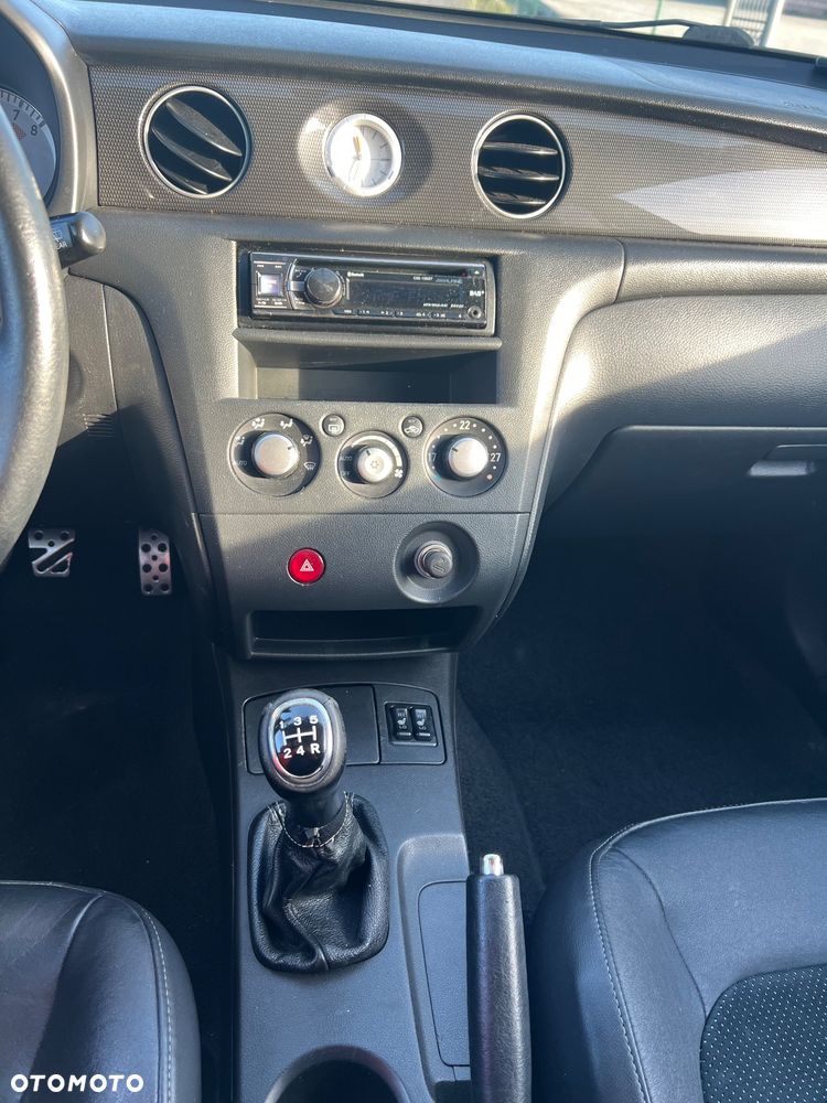 Mitsubishi Outlander 2.0 Turbo 4WD - 16