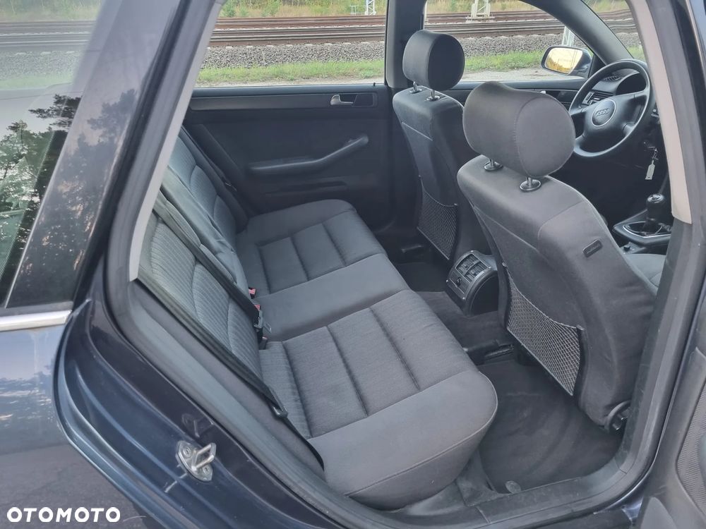Audi A6 Avant - 28
