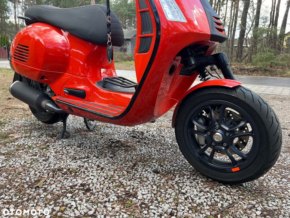 Vespa GTS - 9