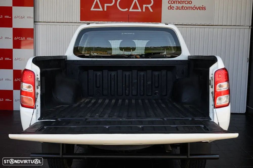 Mitsubishi L200 - 16