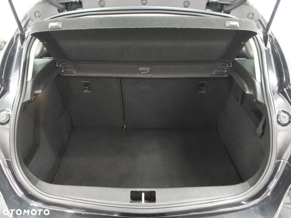 Opel Astra 1.4 150 Jahre - 24