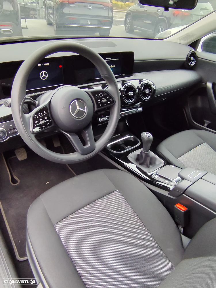 Mercedes-Benz A 180 d Edition 2020 - 8