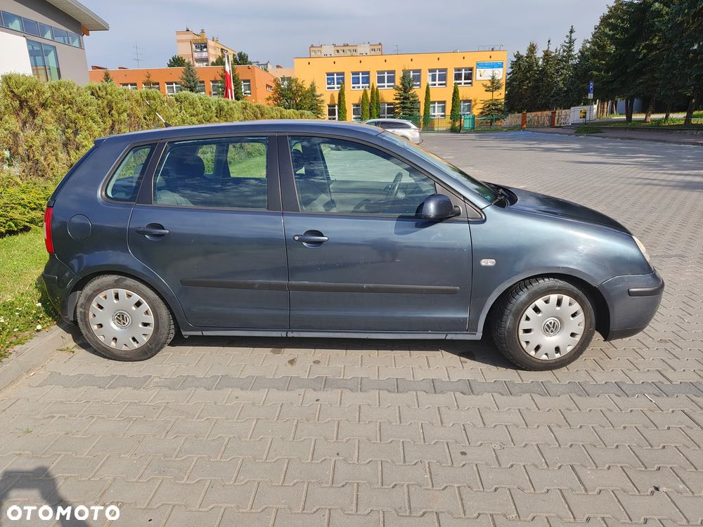Volkswagen Polo 1.4 16V Comfortline - 16