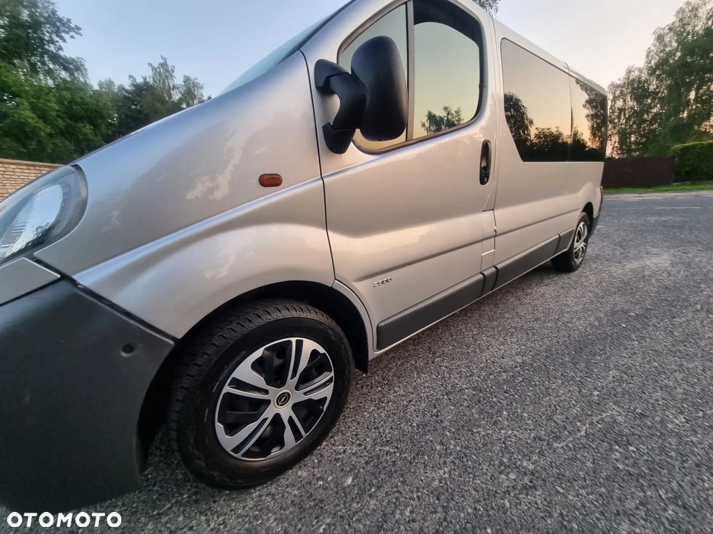 Opel Vivaro L2H1 2.9t - 10