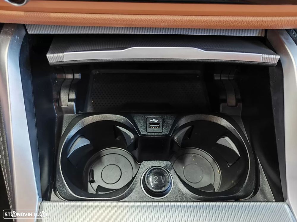 BMW i4 eDrive40 Pack Desportivo M — fotografia 35