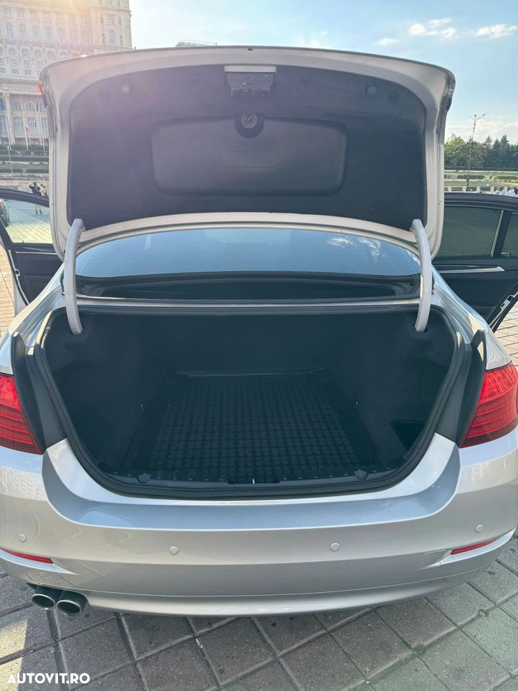 BMW Seria 5 530d AT - 16