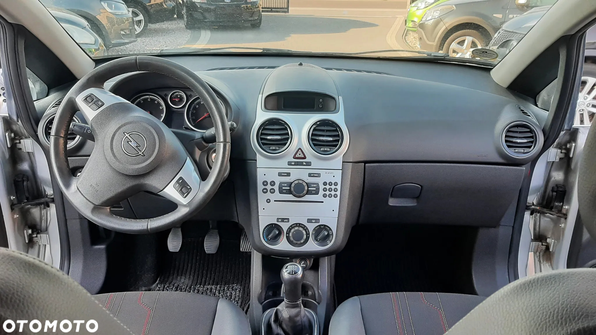 Opel Corsa 1.2 16V Graphite - 11
