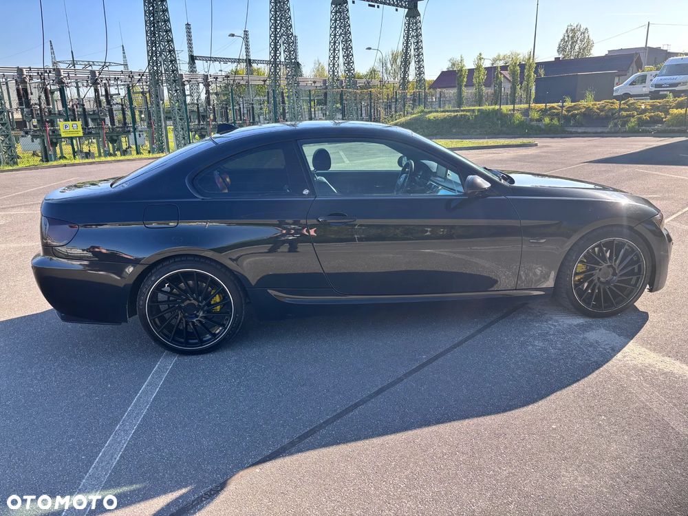BMW Seria 3 325i - 3