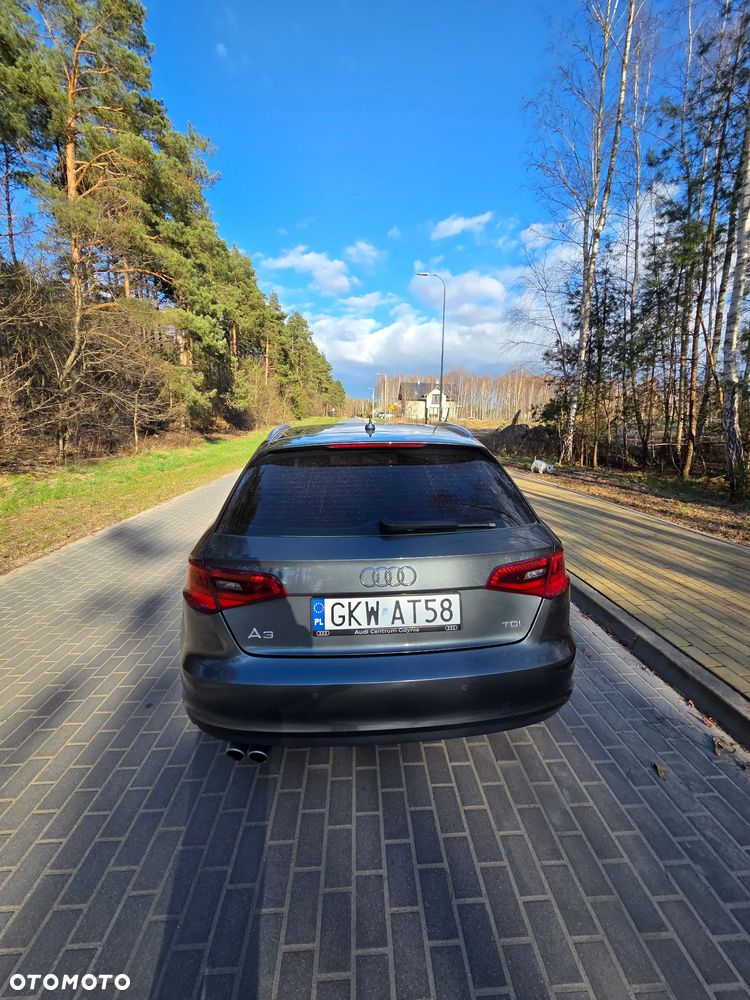 Audi A3 Sportback 2.0 TDI Ambition S tronic - 5