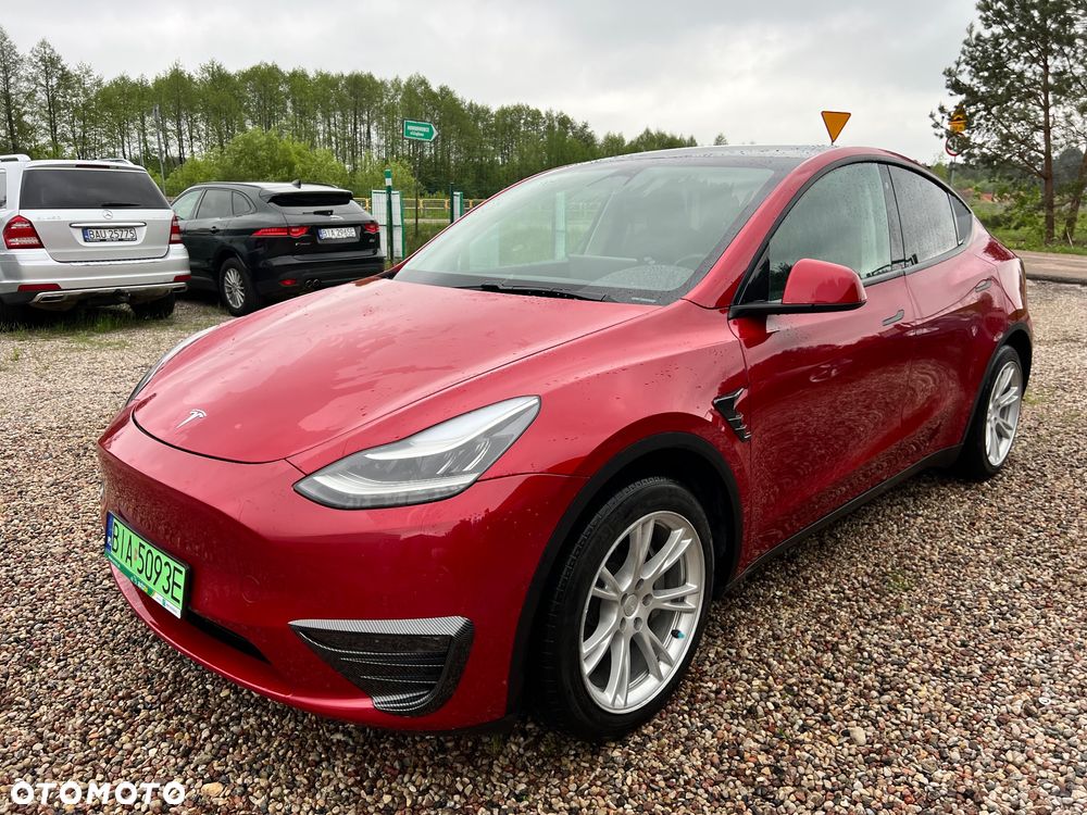Tesla Model Y Long Range Dual Motor AWD - 1