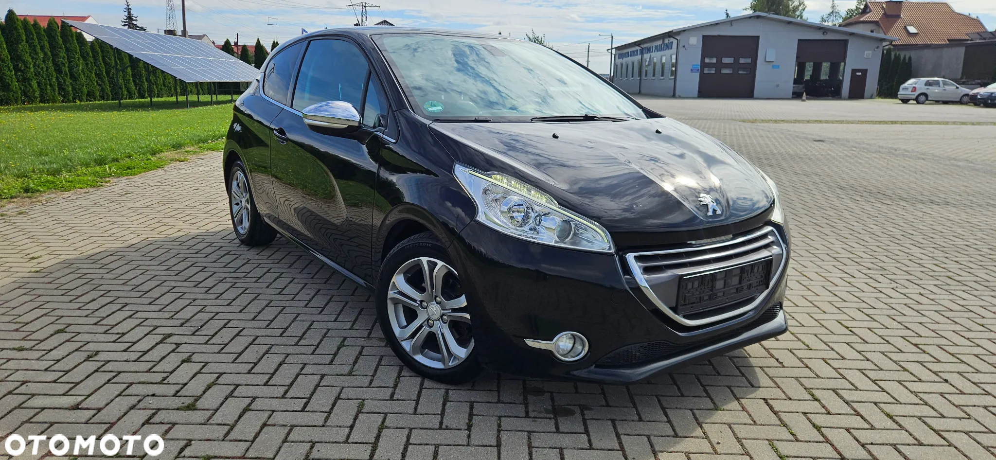 Peugeot 208 1.6 e-HDi Allure STT - 9