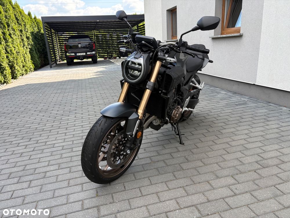 Honda CB - 3