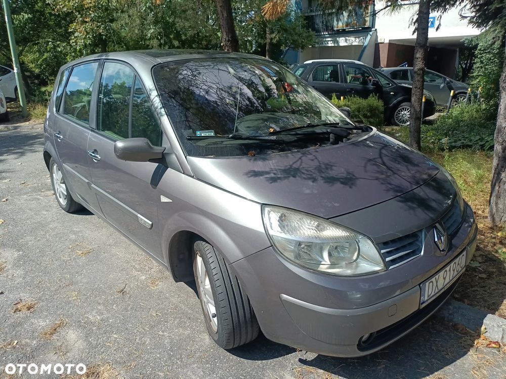 Renault Scenic - 1