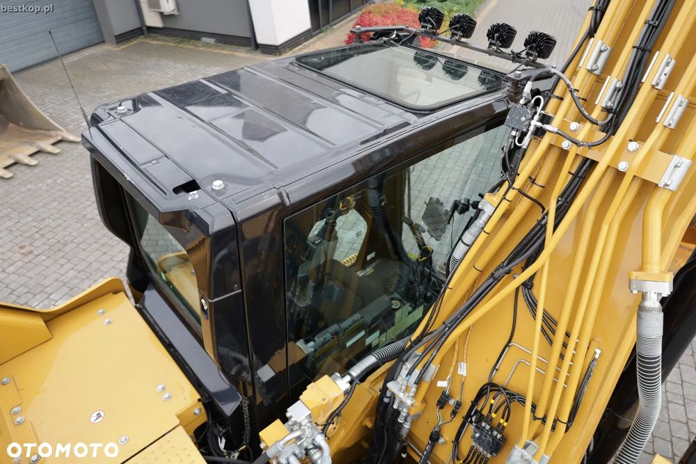Caterpillar CAT 326 - 29