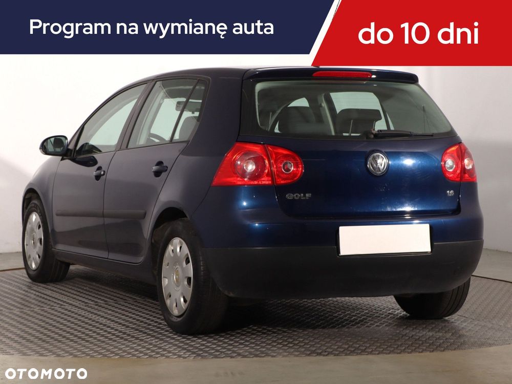 Volkswagen Golf - 6