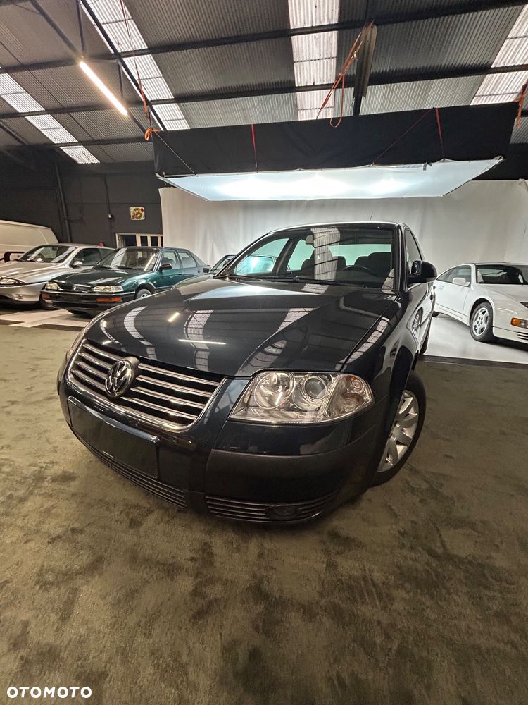 Volkswagen Passat - 2