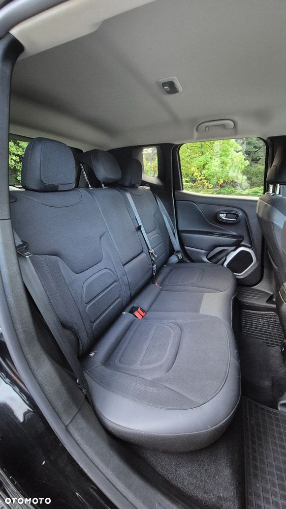 Jeep Renegade - 15
