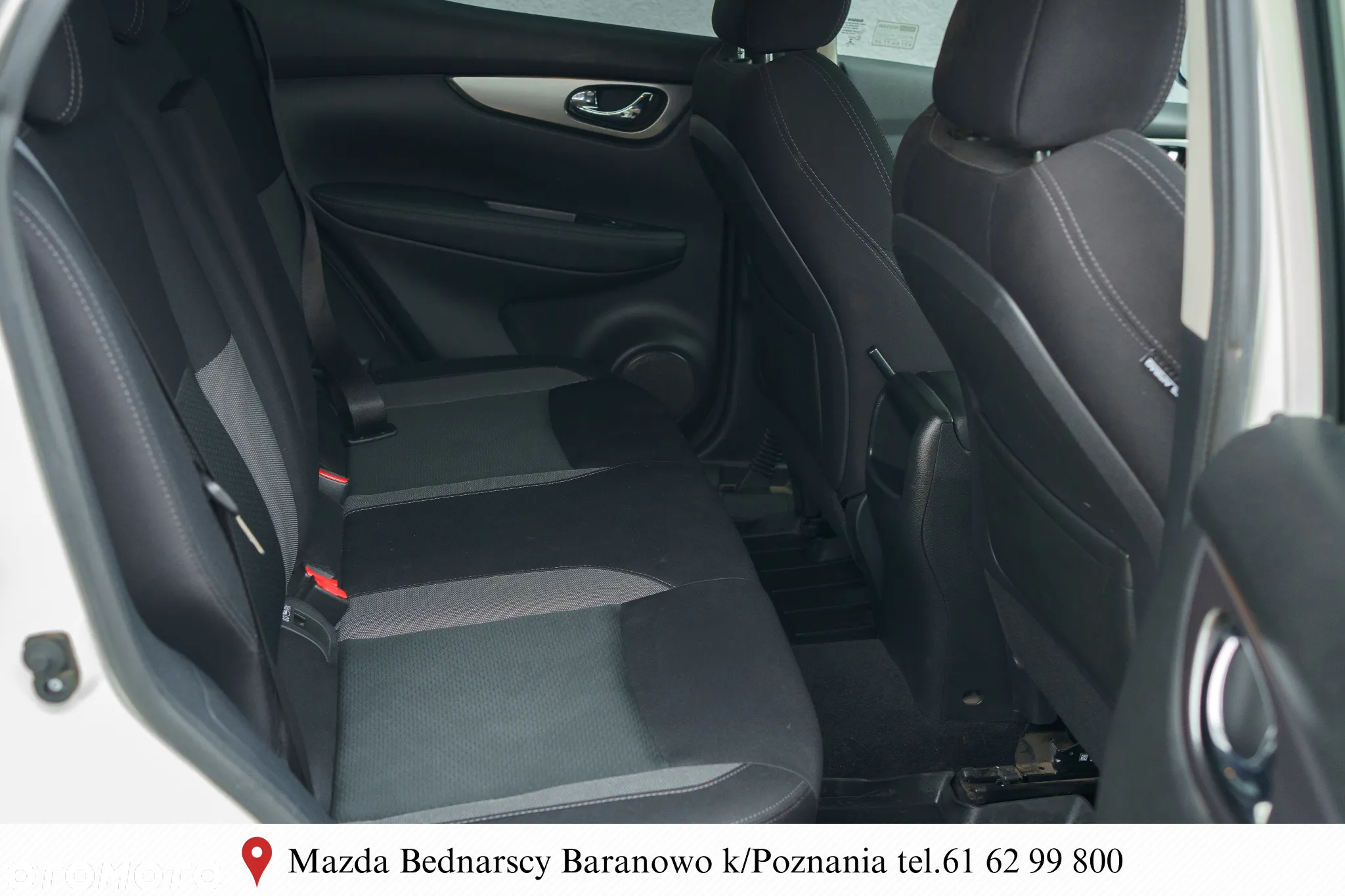 Nissan Qashqai 1.3 DIG-T N-Connecta EU6d - 26
