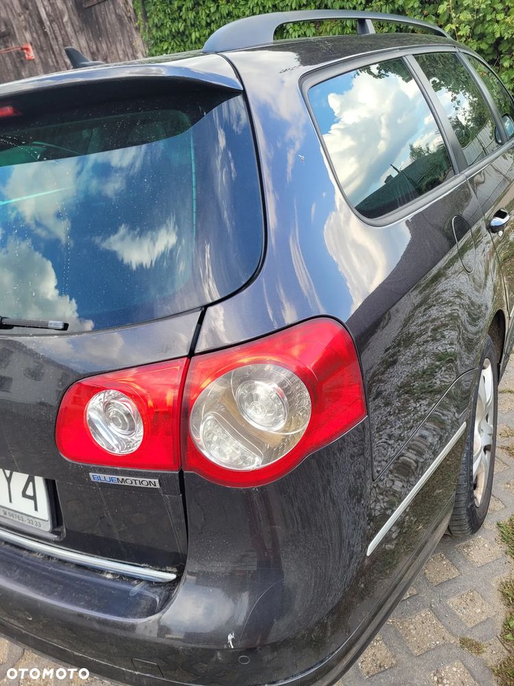 Volkswagen Passat 1.6 TDI DPF BlueMot Highline - 4