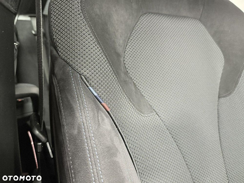 BMW Seria 5 520d Touring M Sport Edition - 34
