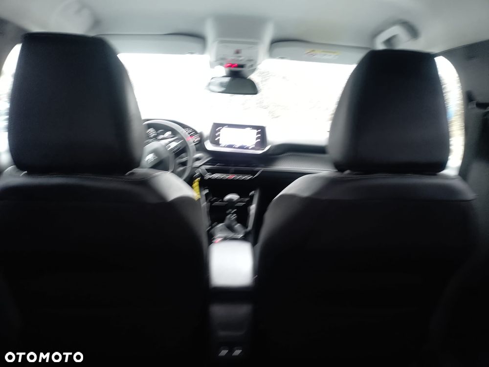 Peugeot 208 PureTech 100 Business - 6