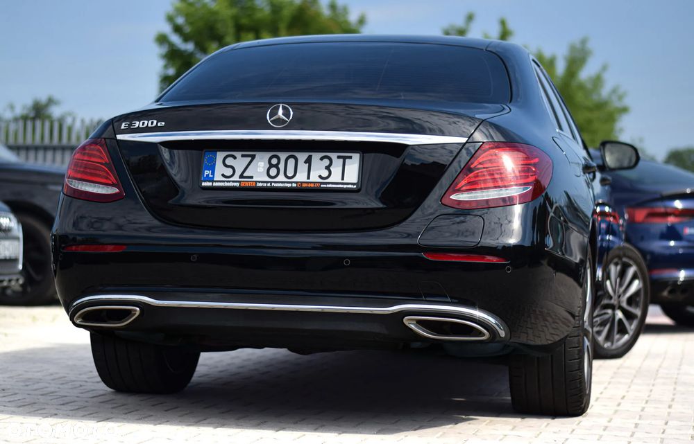 Mercedes-Benz Klasa E 300 9G-TRONIC Avantgarde - 33