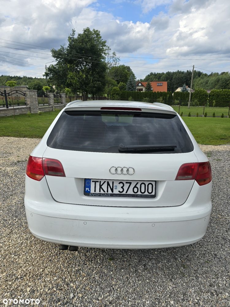 Audi A3 Sportback - 2