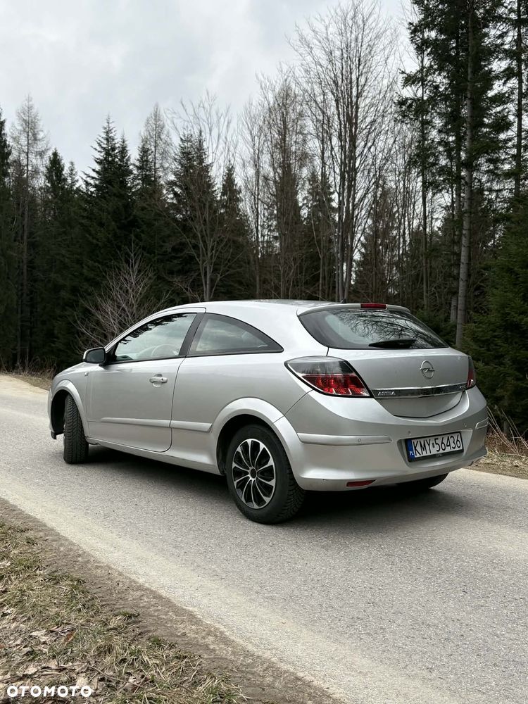 Opel Astra 1.6 - 9