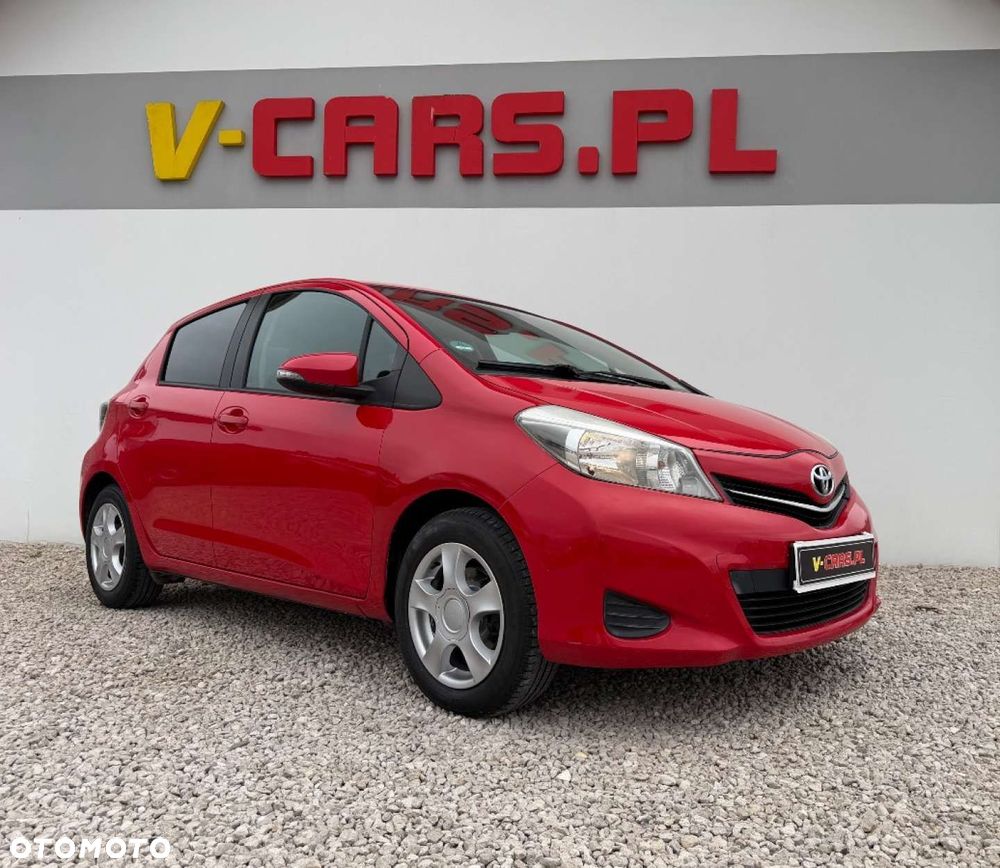 Toyota Yaris - 10