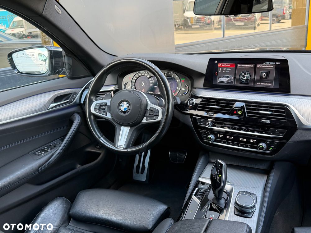 BMW Seria 5 520d xDrive M Sport sport - 37