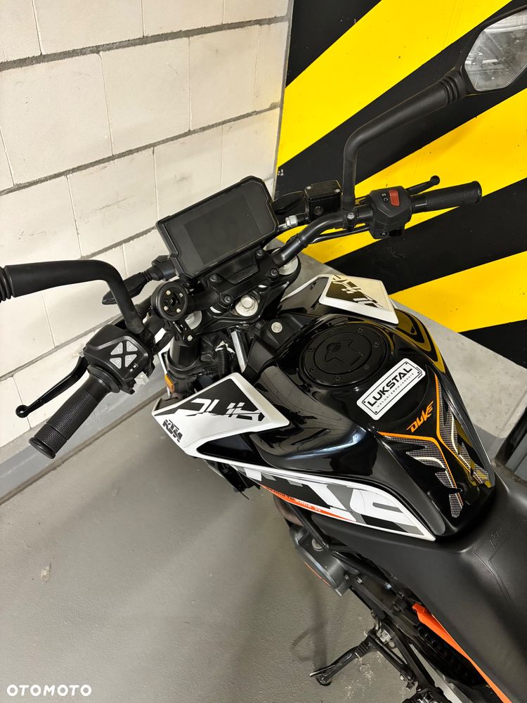 KTM Duke - 4