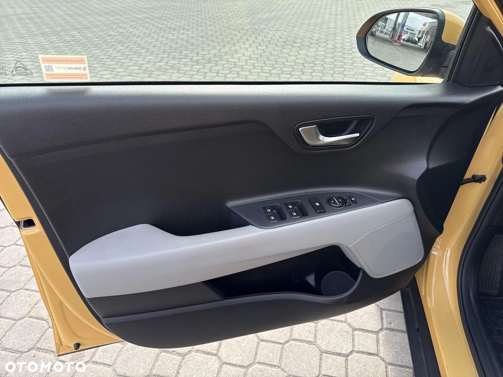 Kia Stonic 1.0 T-GDI L Business Line DCT - 11