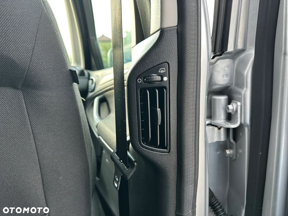 Ford S-Max - 21