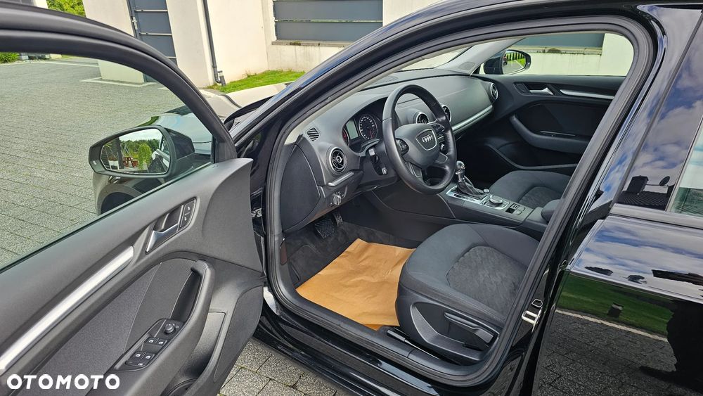 Audi A3 Sportback 2.0 TDI S tronic - 9