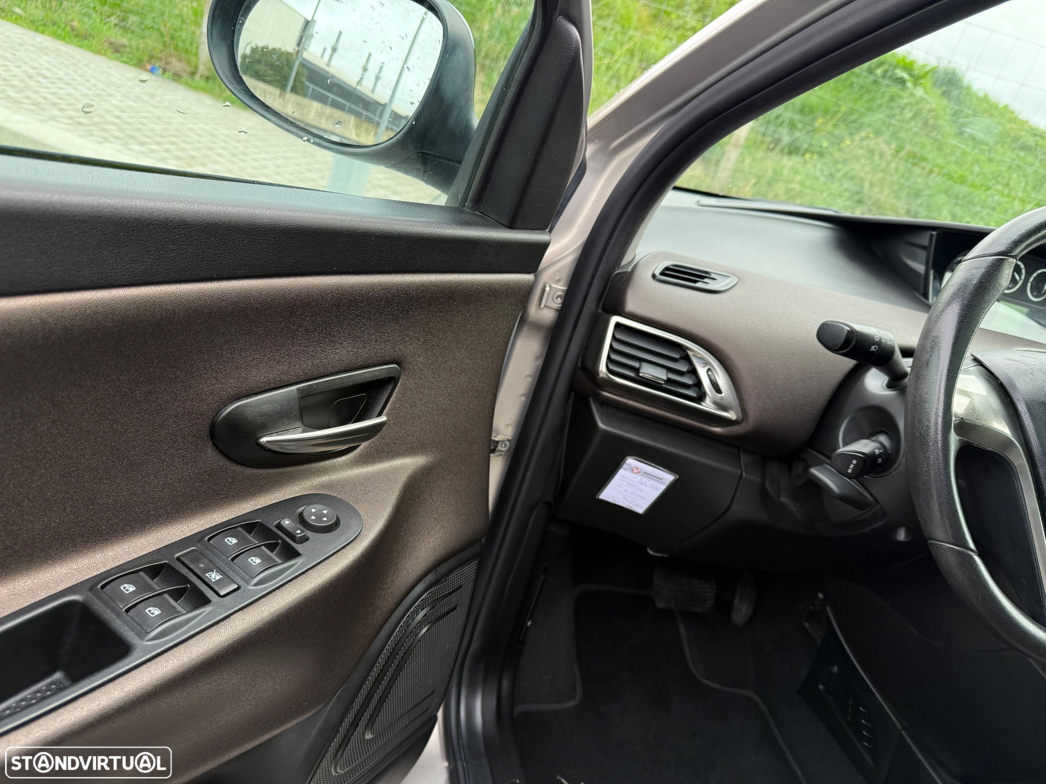 Lancia Ypsilon 0.9 TwinAir S&S Gold MTA - 12