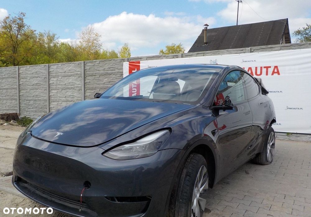Tesla Model Y RWD - 5