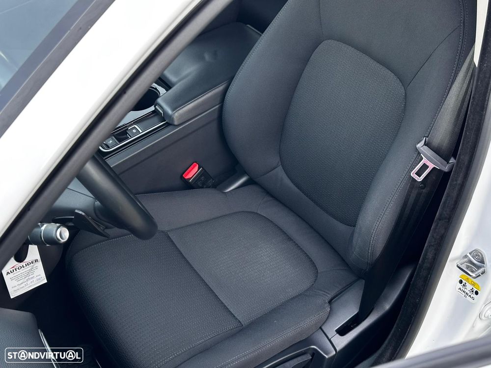 Jaguar XE 20d Aut. Pure - 25