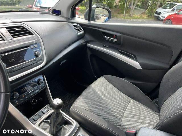 Suzuki SX4 1.6 Premium - 17