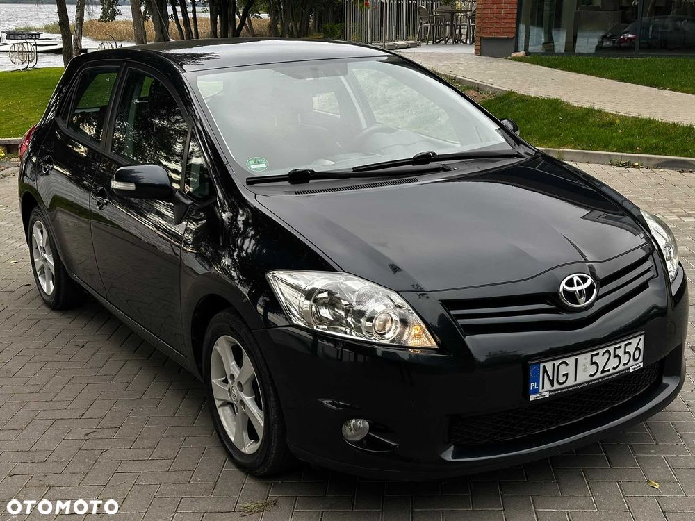 Toyota Auris - 2