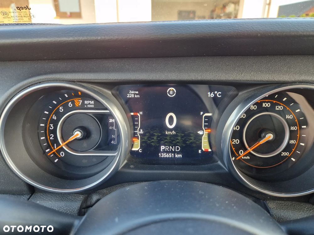 Jeep Wrangler 3.6 Unlim Sahara - 29