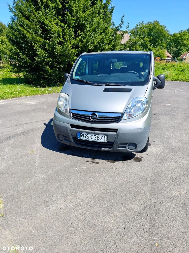 Opel Vivaro - 1