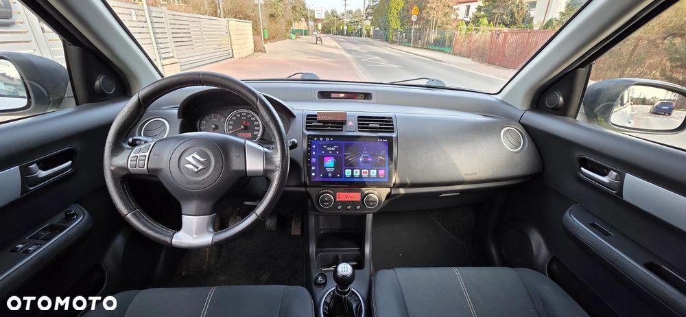 Suzuki Swift 1.3 Black and White - 6