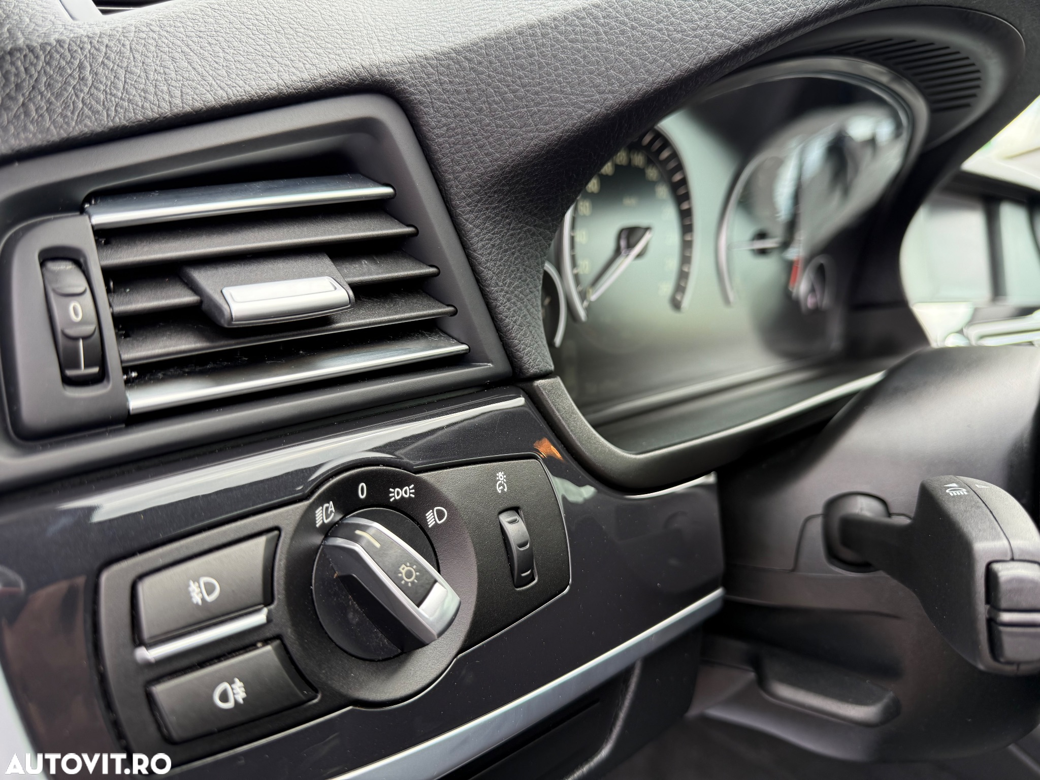 BMW Seria 5 520d Sport-Aut. BluePerformance - 14