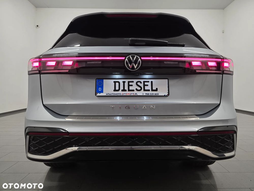 Volkswagen Tiguan 2.0 TDI SCR DSG R-Line - 38