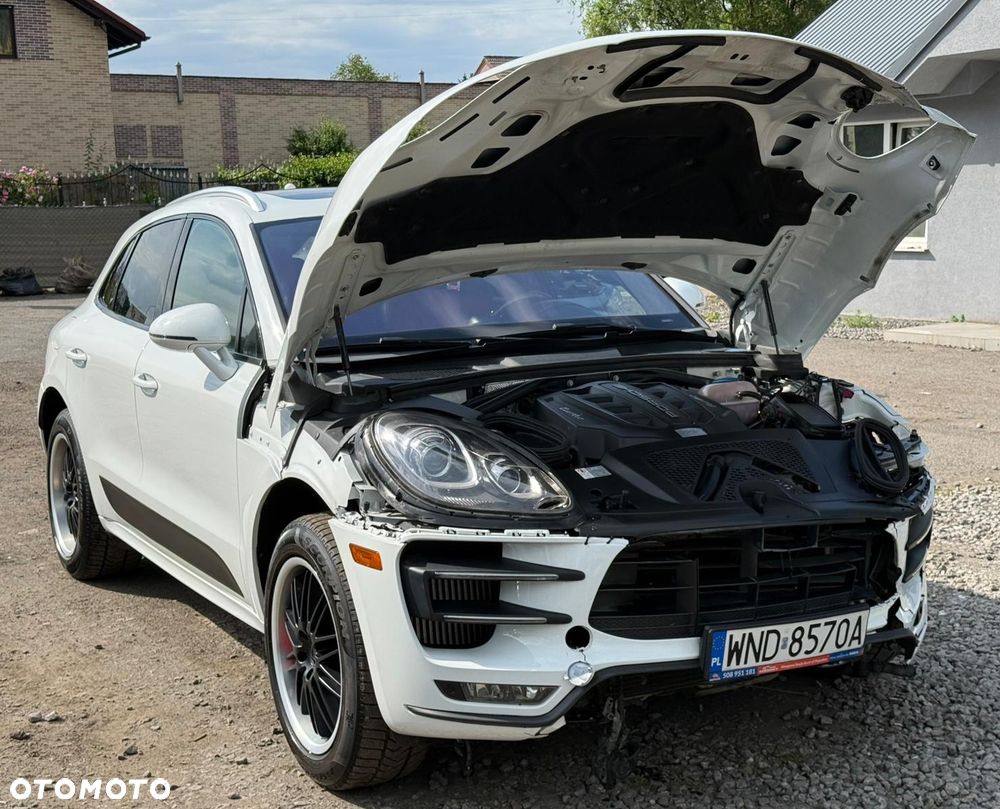 Porsche Macan Turbo PDK - 13