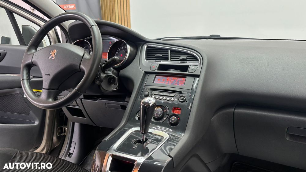 Peugeot 5008 - 14