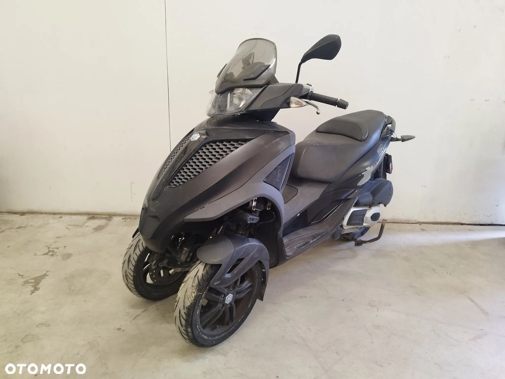 Piaggio MP-3