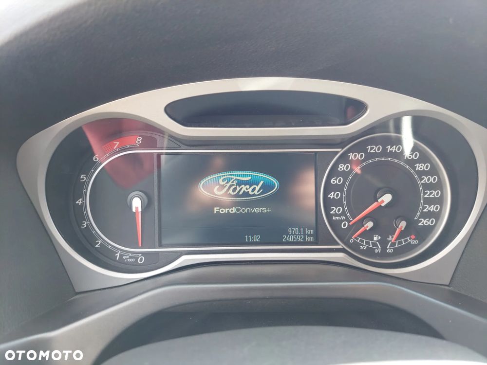 Ford Mondeo 2.0 FF Titanium - 12