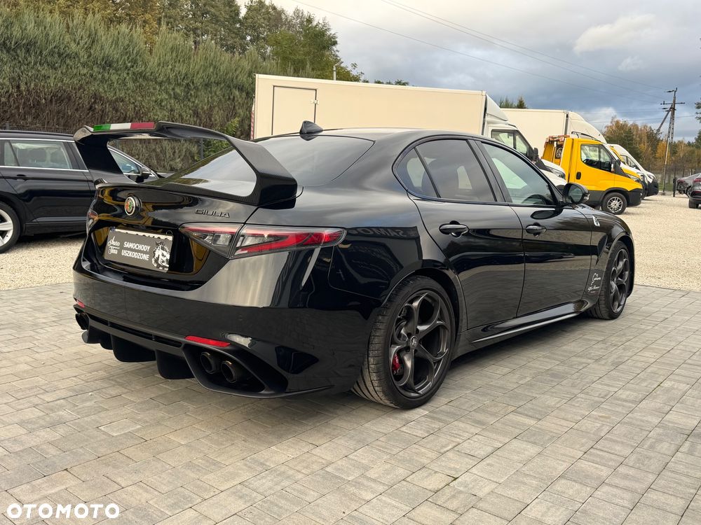 Alfa Romeo Giulia 2.9 Bi Turbo V6 Quadrifoglio Nring - 12